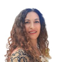 Mihaela-Stoico-Conoce-a-nuestro-equipo-Autoconocimiento Noaya